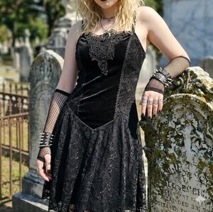 Elegant Black Lace Dress